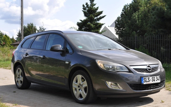 Opel Astra cena 21900 przebieg: 279000, rok produkcji 2011 z Sieradz małe 172